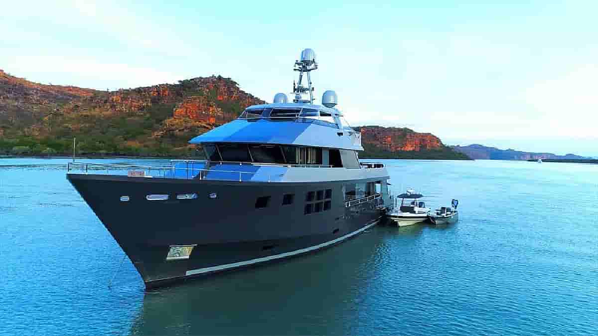 Ten of the best yachts to choose from : AKIKO