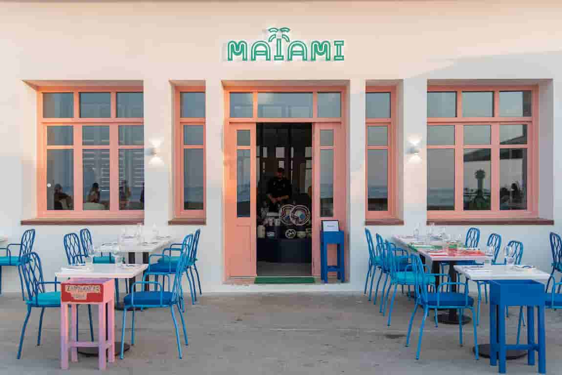 Maiami：A Brasserie/Artist's Studio in Crete Celebrates Art, Food, Wine and Good Company