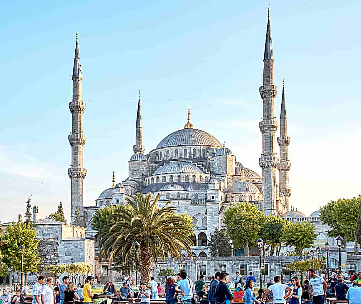 The World’s Most Absolutely Amazing And Beautiful Architecture—The Blue Mosque in Istanbul, Turkey