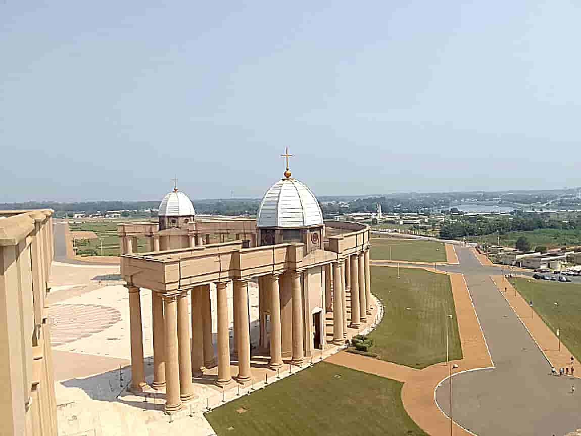 The World’s Most Absolutely Amazing And Beautiful Architecture—Basilica of our Lady of Peace in Yamoussoukri, Ivory Coast