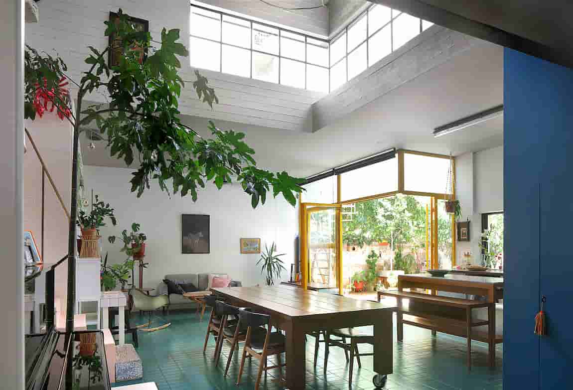 The Art of Collage Meets the Art of Adaptive Reuse in Point Supreme's Petralona House