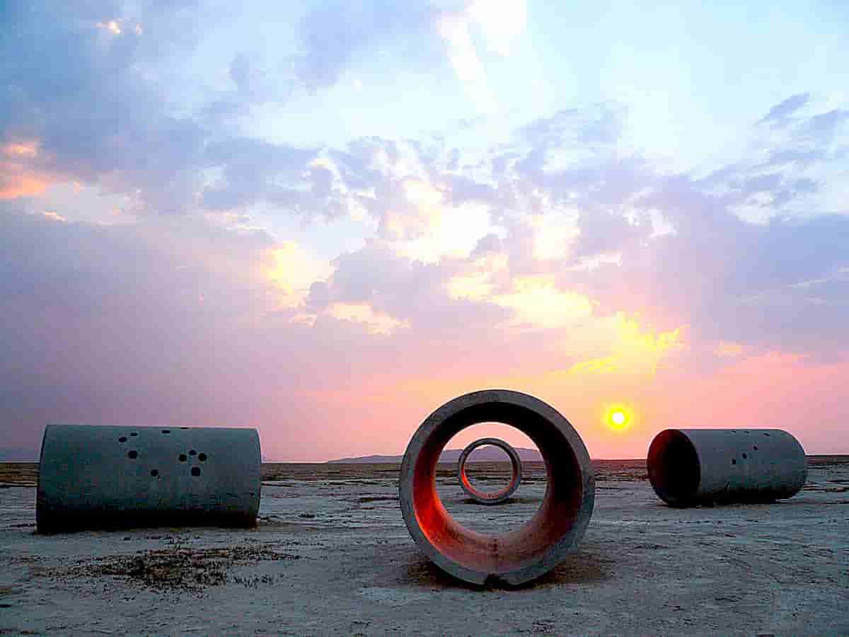 A New Book Celebrates the Groundbreaking Women Who Changed Land Art a New-Art-Magic Book 