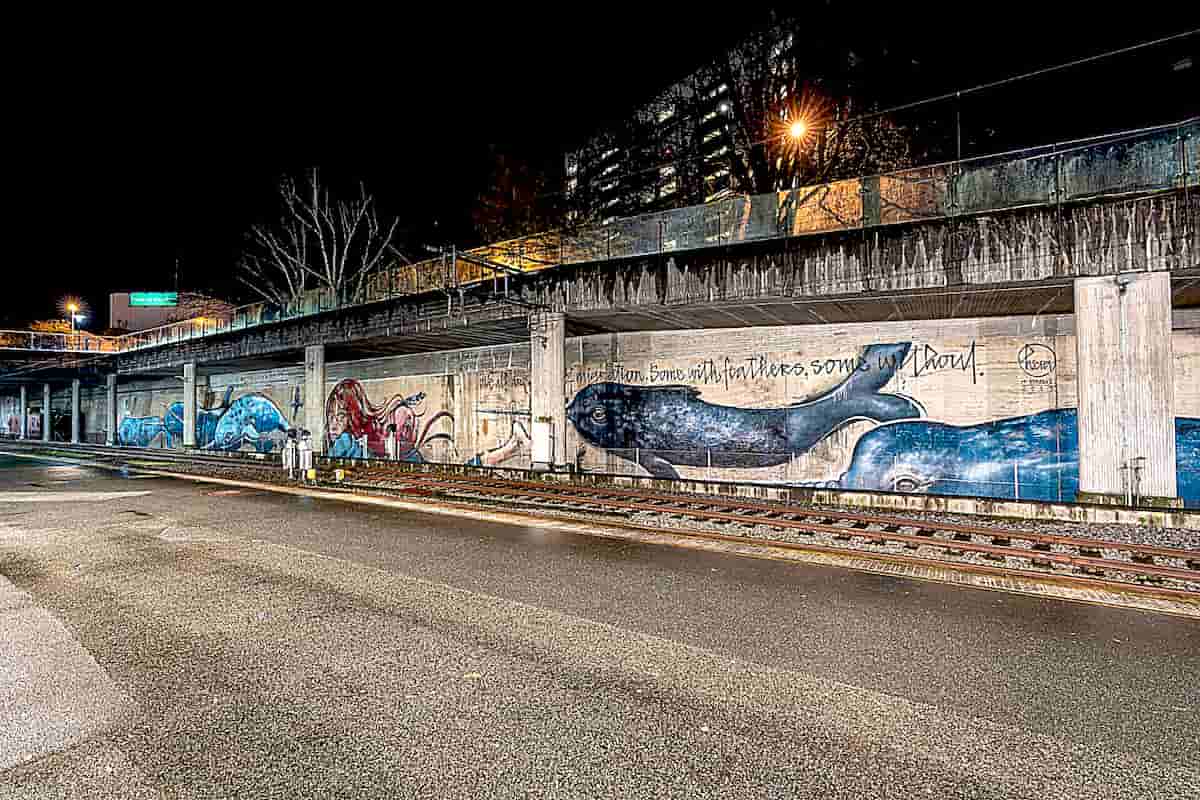 Hera’s Imaginative New Murals Question the Animal Impulse to Migrate