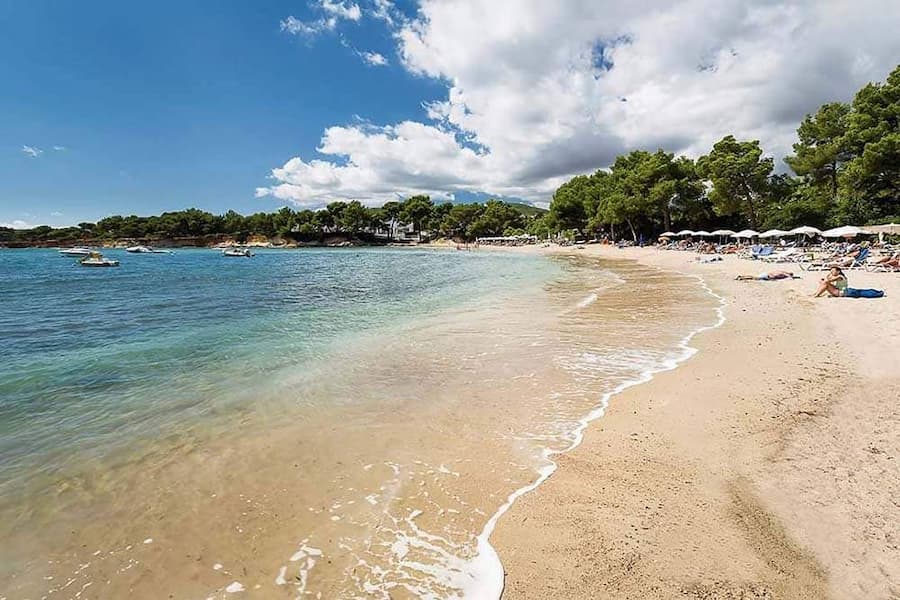 5 Stunning Places to Visit in Ibiza