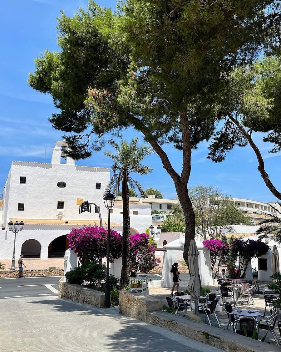 5 Stunning Places to Visit in Ibiza