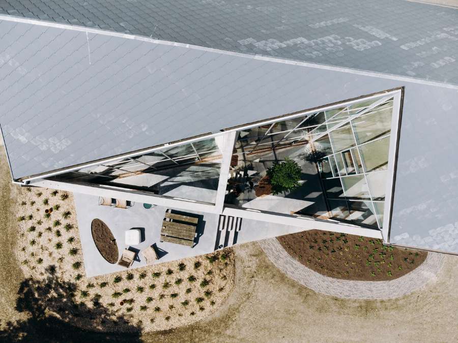The Lyco House Design Stands Out Through a Particular Architectural Intervention