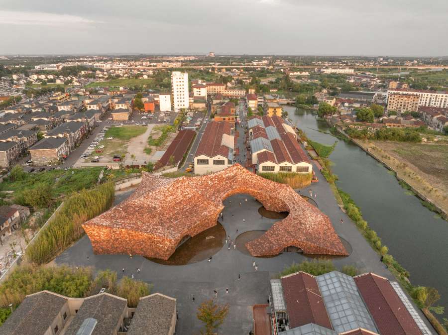 Kengo Kuma Marries Artisanal Craftsmanship with Cutting-Edge Technology in Yixing’s UCCA Clay Museum