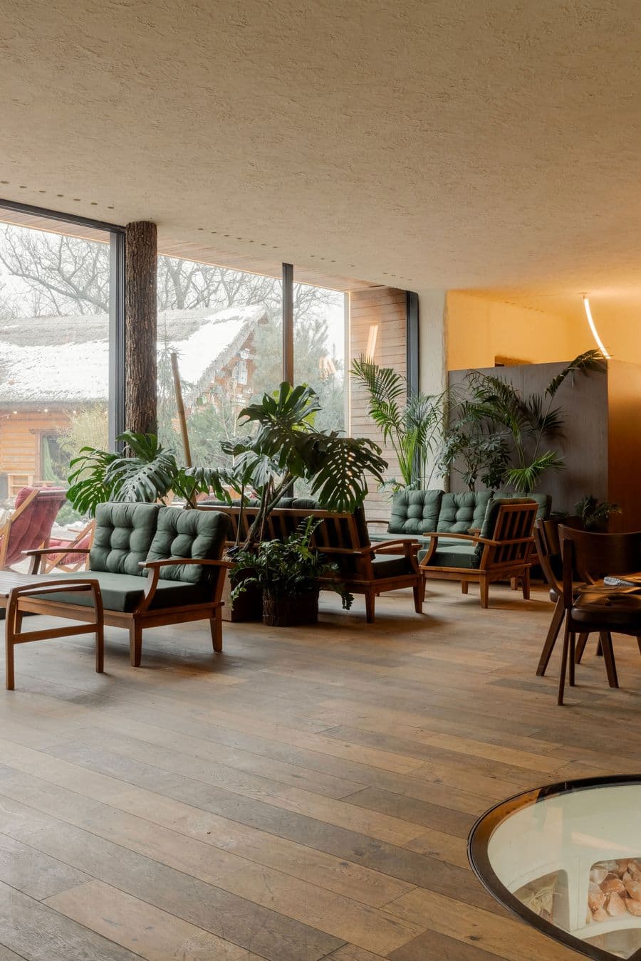 Woloshyn Bathhouse: A Moldovan Sanctuary Where Nature and Design Entwine