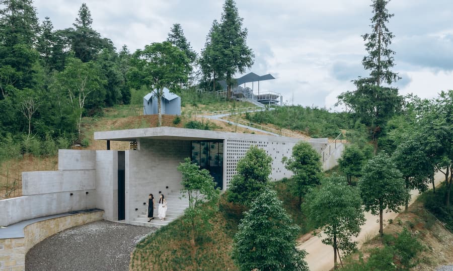 Half-Mountain Cloud Station—"Two-Mountain Architectural Art Program" 