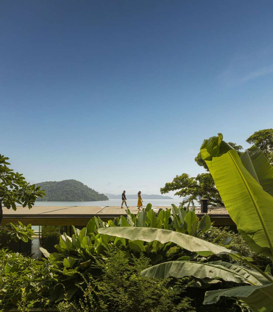 AEA House: A Thoughtful Fusion of Architecture, Nature, and Summer Living in Brazil