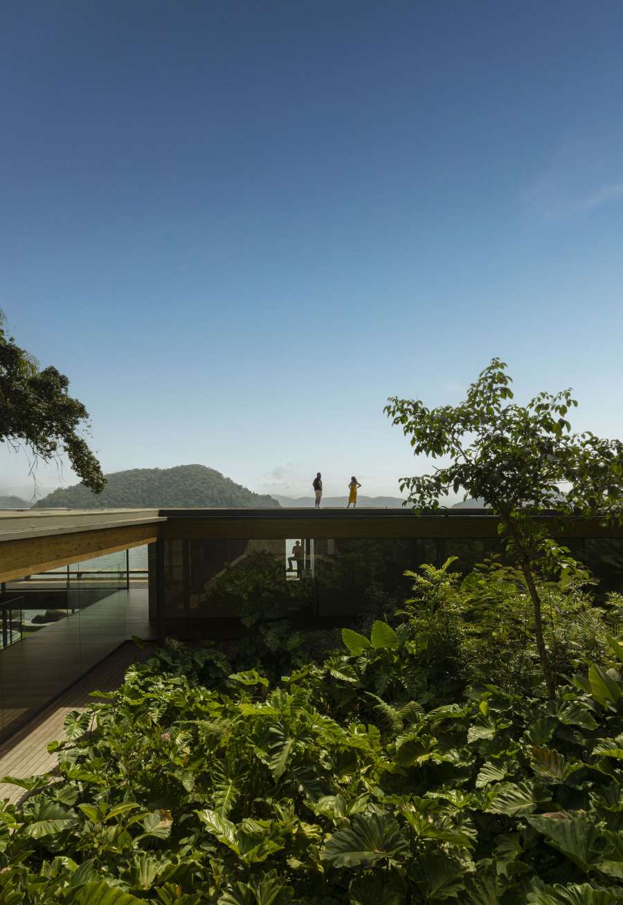 AEA House: A Thoughtful Fusion of Architecture, Nature, and Summer Living in Brazil