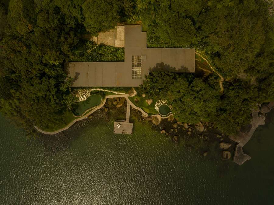 AEA House: A Thoughtful Fusion of Architecture, Nature, and Summer Living in Brazil