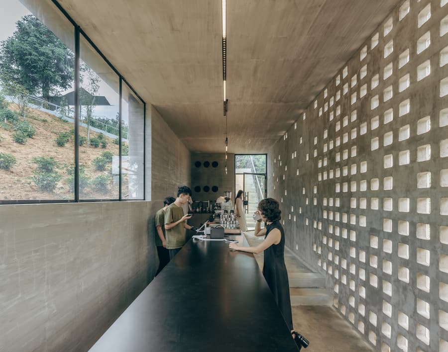 Half-Mountain Cloud Station—"Two-Mountain Architectural Art Program" 