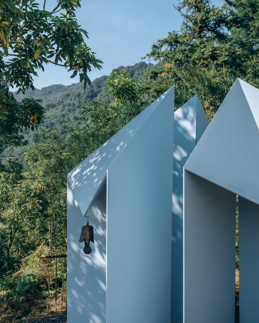 Half-Mountain Cloud Station—"Two-Mountain Architectural Art Program" 