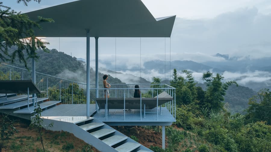 Half-Mountain Cloud Station—"Two-Mountain Architectural Art Program" 