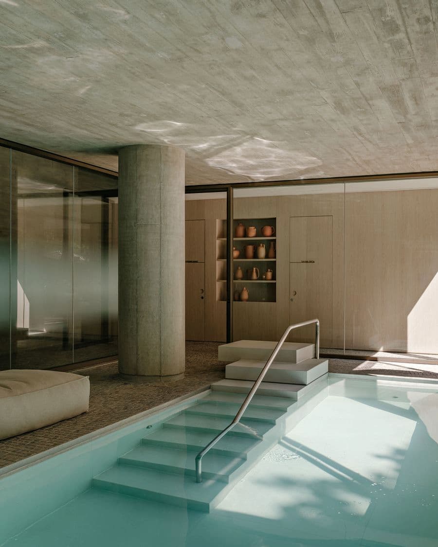 Ibaté Residential Tower in São Paulo Combines Monumentality and Privacy 