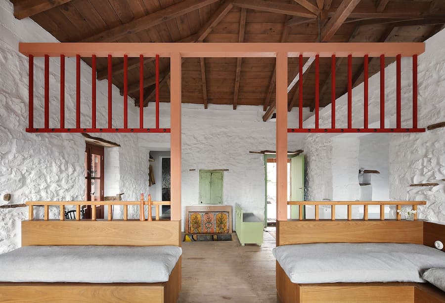 Point Supreme 翻新Peloponnese半島的一座石屋，打造現代家庭生活