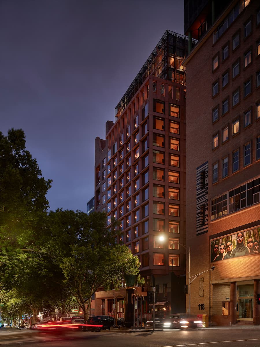 一家令人耳目一新、獨具特色的飯店，體現了墨爾本的文化活力