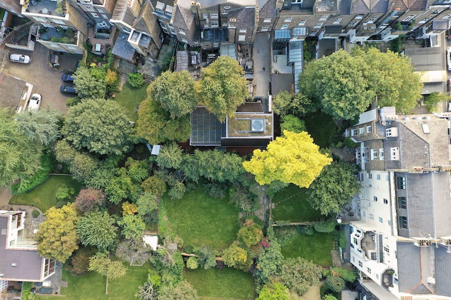 倫敦互惠住宅是一場 Gianni Botsford Architects 與 Norman Foster 的對話