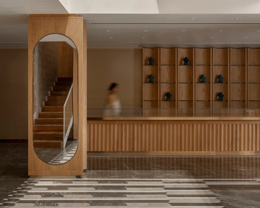 在城市帶凹槽的音量景觀