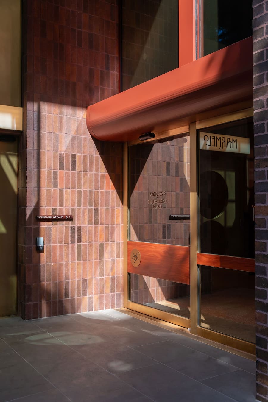 一家令人耳目一新、獨具特色的飯店，體現了墨爾本的文化活力