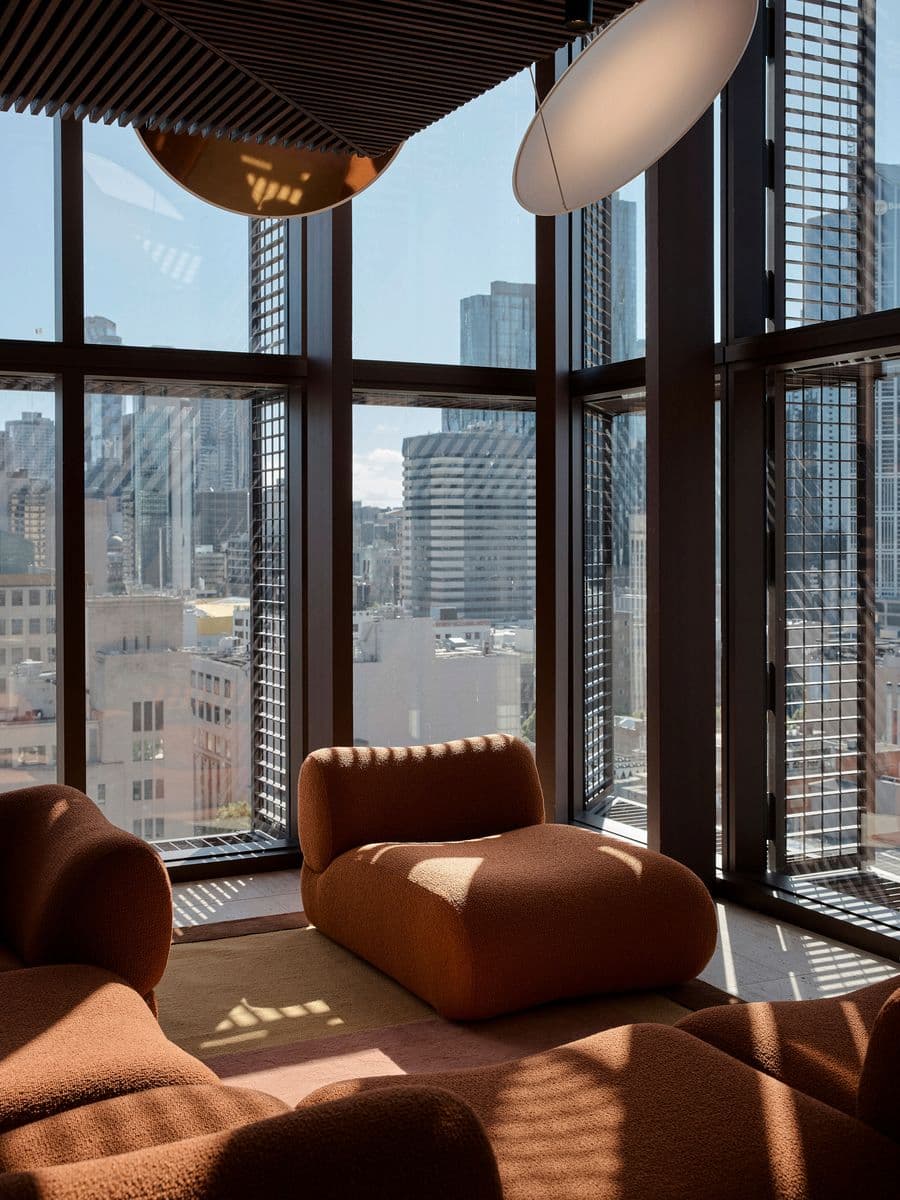 一家令人耳目一新、獨具特色的飯店，體現了墨爾本的文化活力