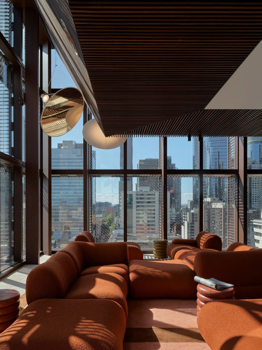 一家令人耳目一新、獨具特色的飯店，體現了墨爾本的文化活力