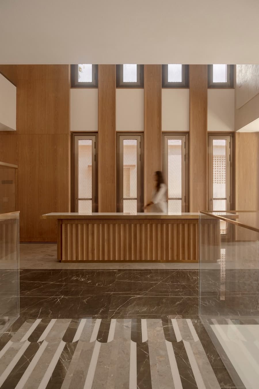 在城市帶凹槽的音量景觀