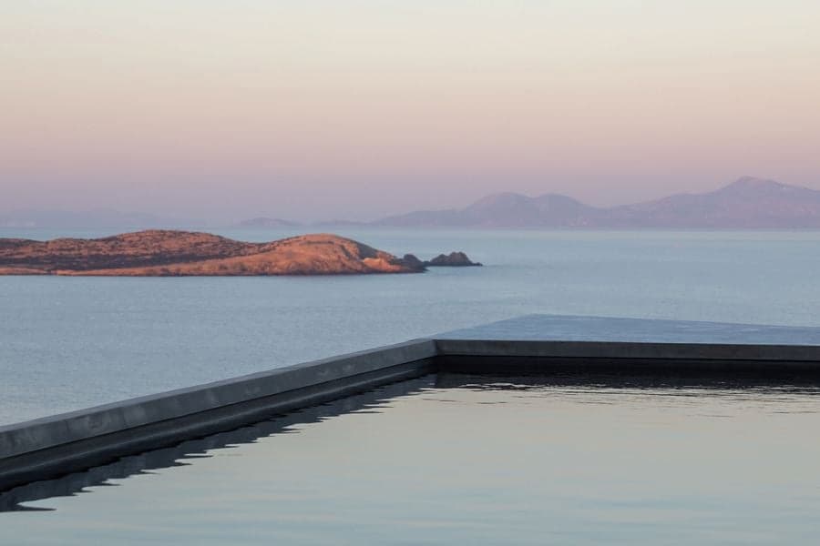 Antiparos 島現代避暑別墅，面向愛琴海的景觀