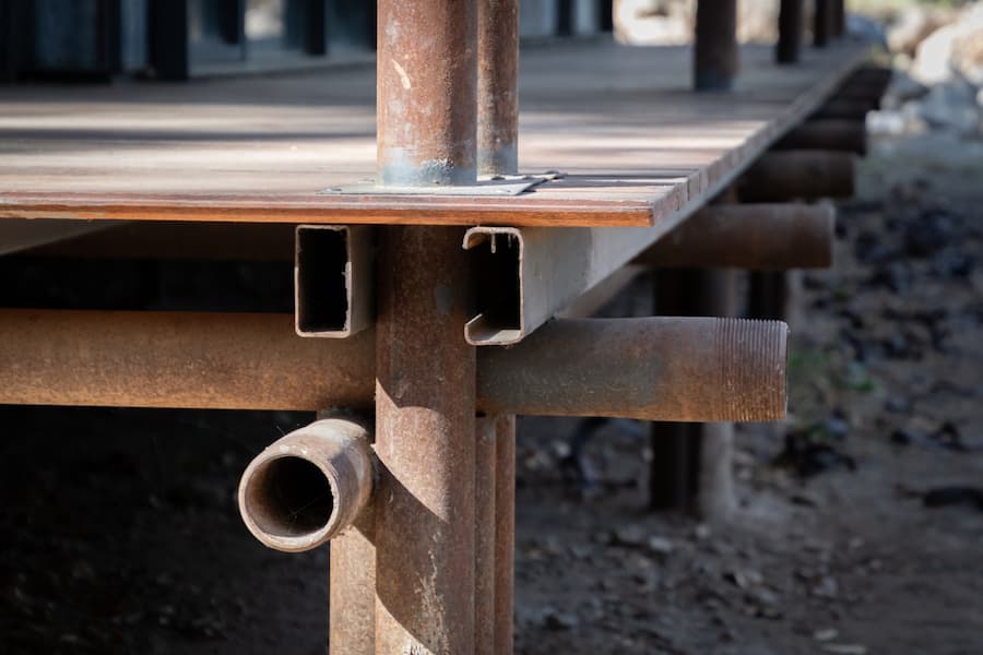 鋼構與模板節點連接細節