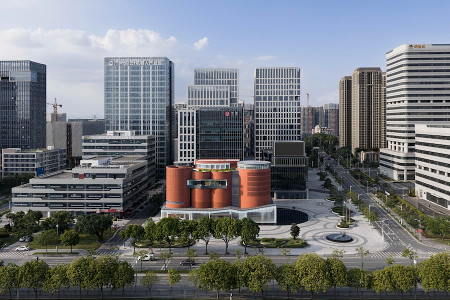 博物館與周邊城市建築的關係 廣州雪蕾香氛博物館