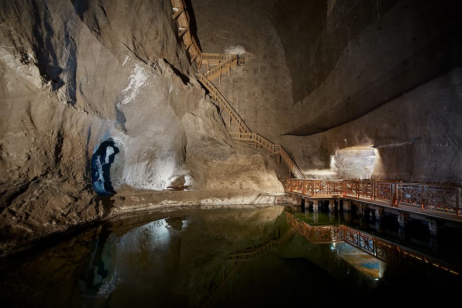 人工介入後的洞穴形成可進入的秩序