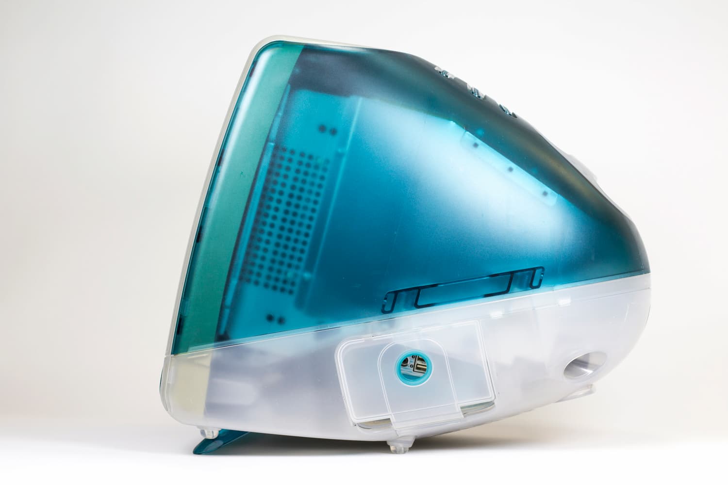 Original translucent iMac showing Apple’s early material language