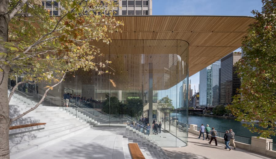 Chicago Apple Store connecting architecture with riverfront landscape