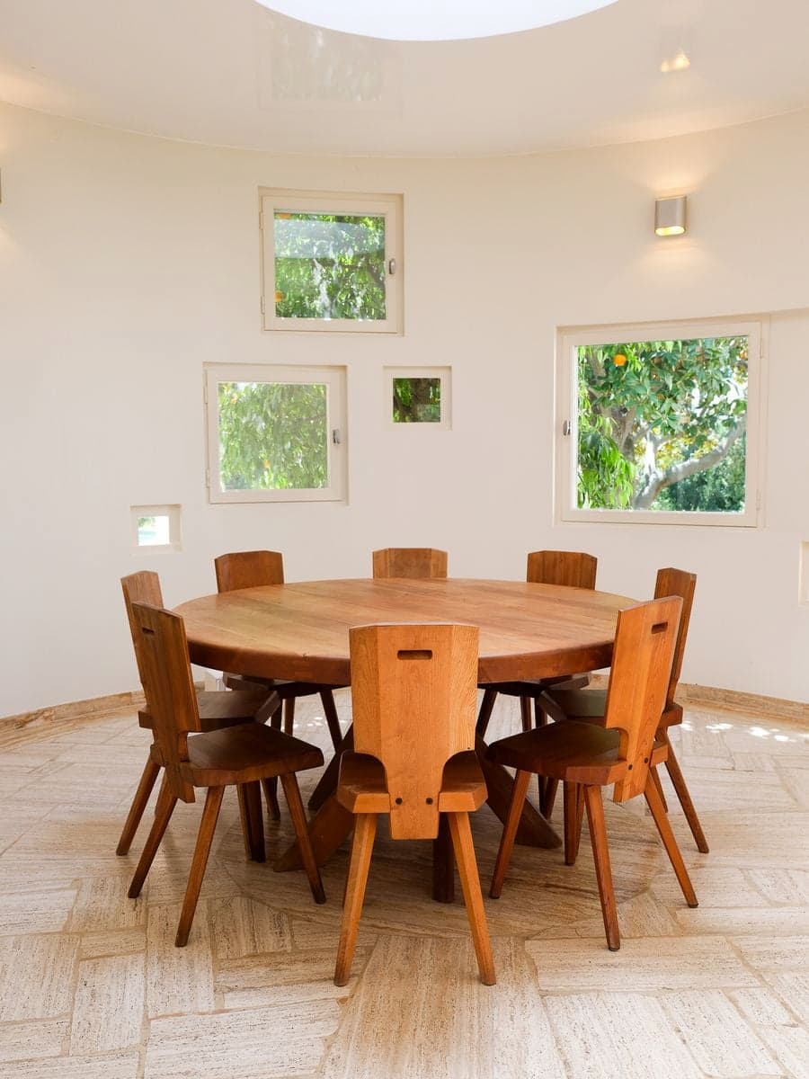 Upper lounge at Casa Ideale showcasing collectible design furniture overlooking the exhibition gallery