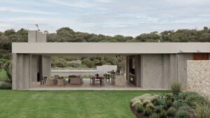 Wildcoast Residence on Mornington Peninsula with coastal garden and swimming pool