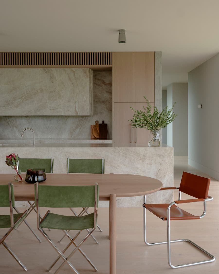T-shaped floor plan organizing the living pavilion and bedroom wing at Wildcoast Residence.
