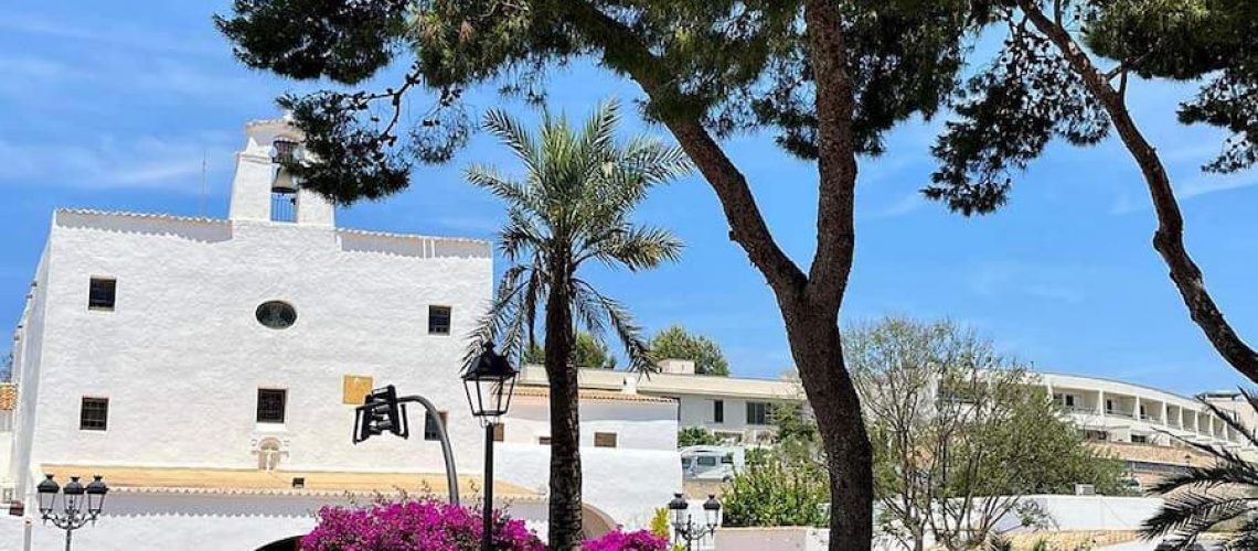 5 Stunning Places to Visit in Ibiza