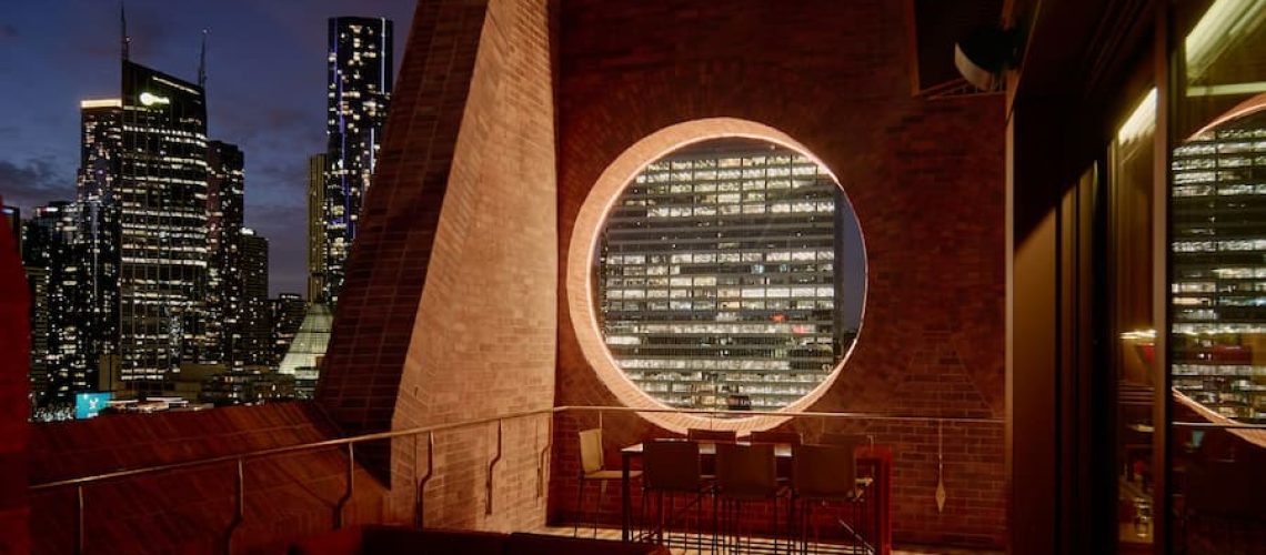 一家令人耳目一新、獨具特色的飯店，體現了墨爾本的文化活力